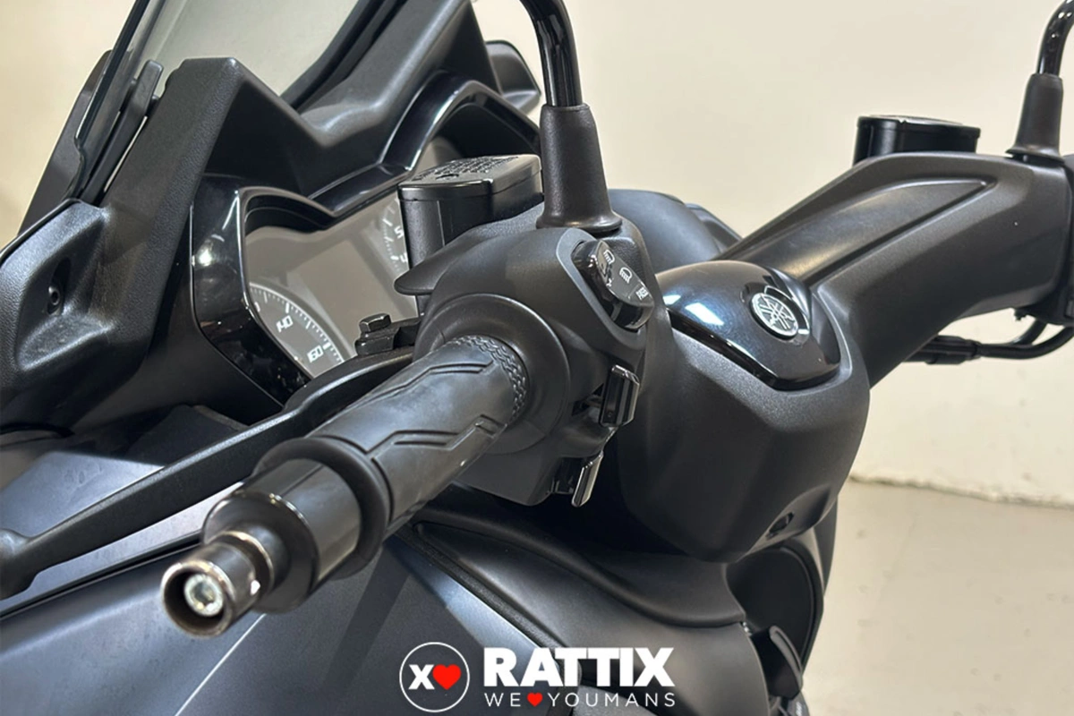 YAMAHA X-Max 300 Abs my21